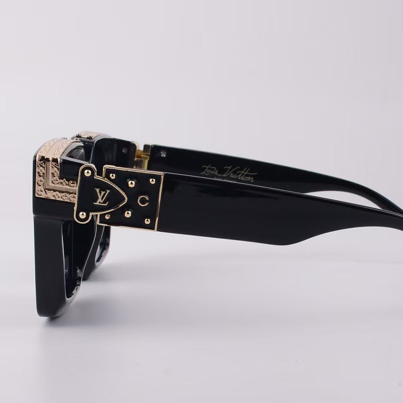 2025 Large frame street style square sunglasses UV400