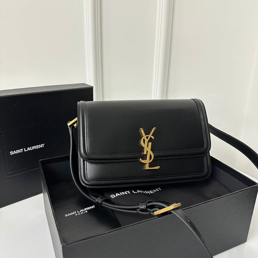 2025 Bag Classic Envelope Bag W3913