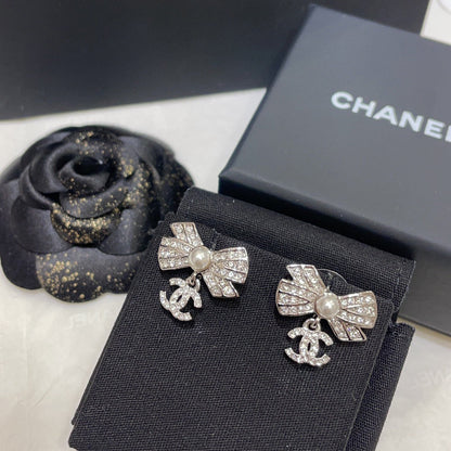 2025 Sparkling Zircon Bow Earrings